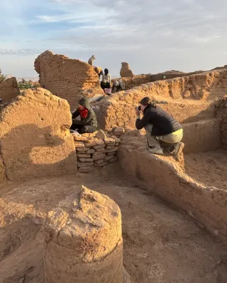 Documenting the conservation work of Jennifer Porter of oasite wall paintings.  